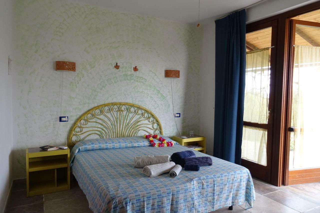 B&B Casa Per Ferie Villaggiocarovana Castiadas Exteriér fotografie